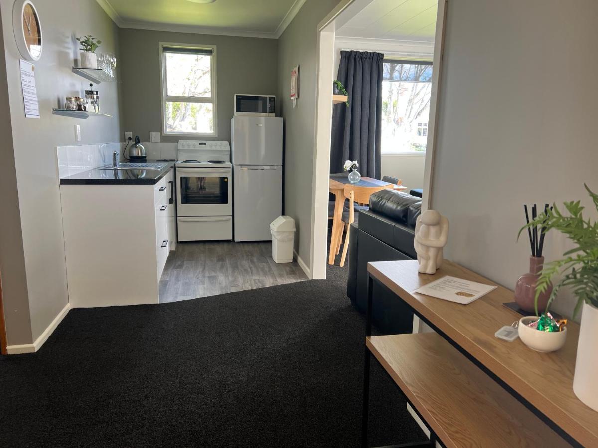 Golden Leaf Apartments Invercargill Exterior photo