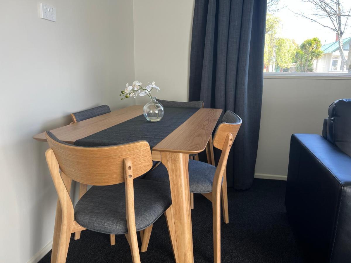 Golden Leaf Apartments Invercargill Exterior photo
