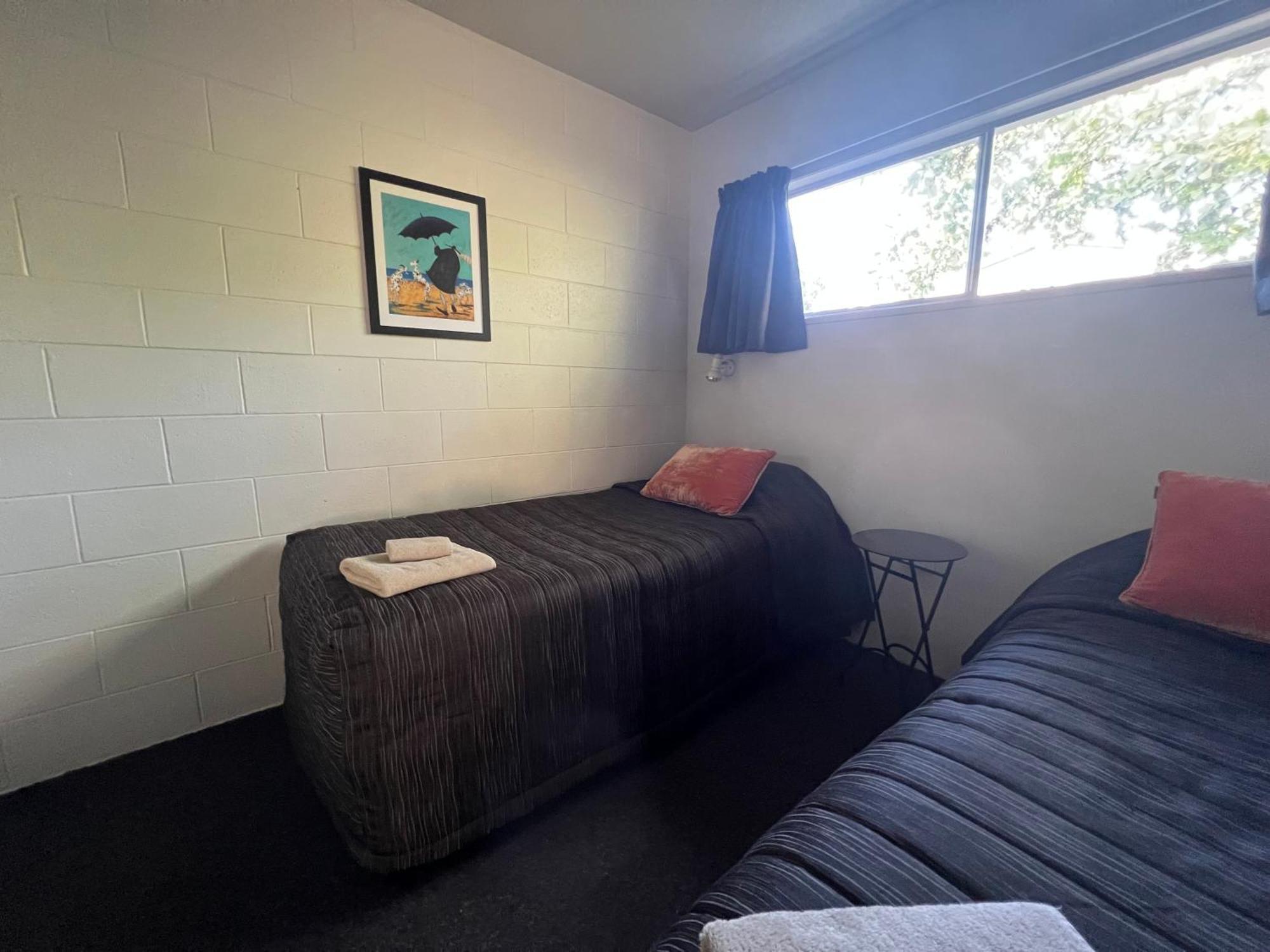 Golden Leaf Apartments Invercargill Exterior photo