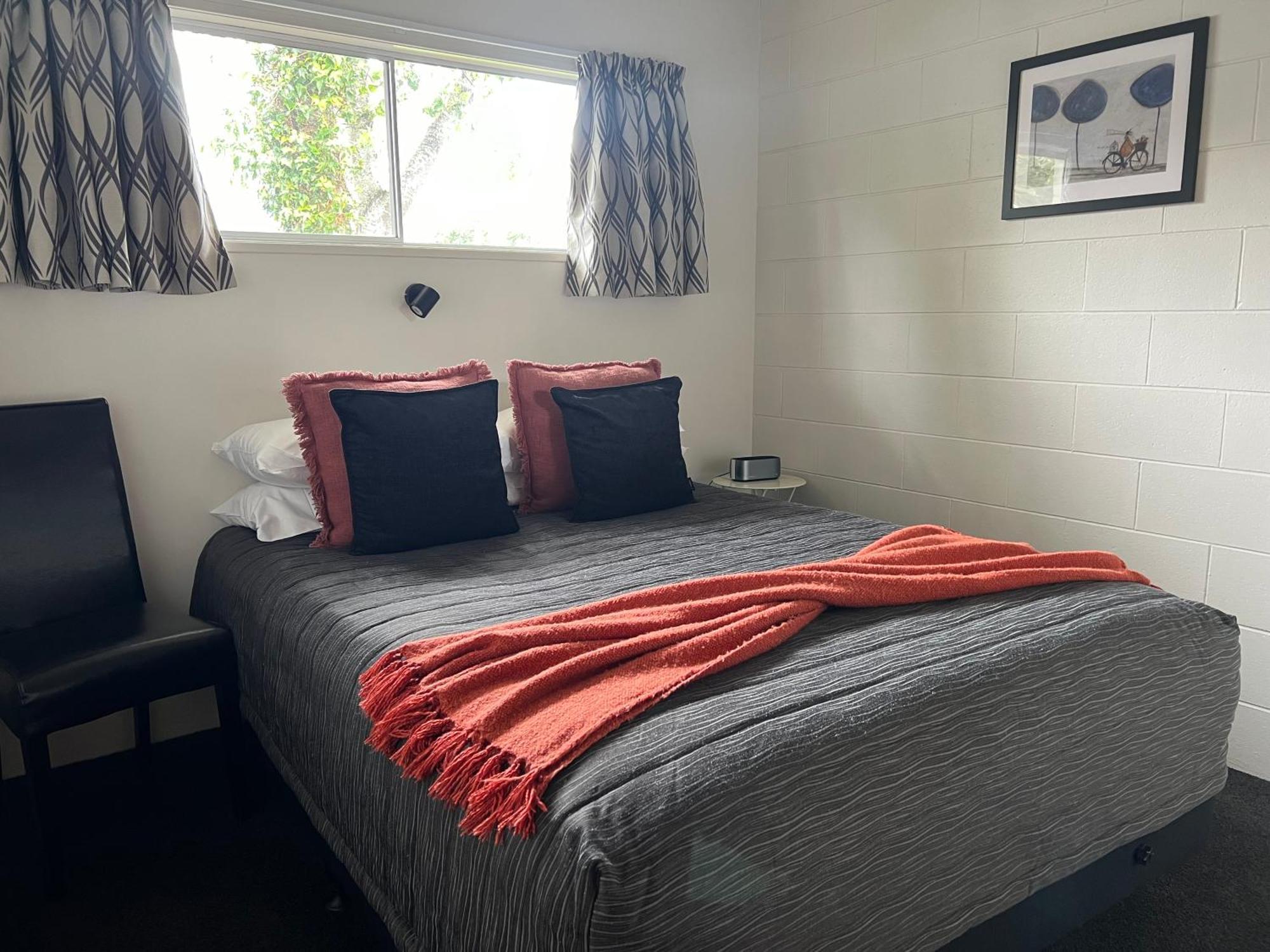 Golden Leaf Apartments Invercargill Exterior photo